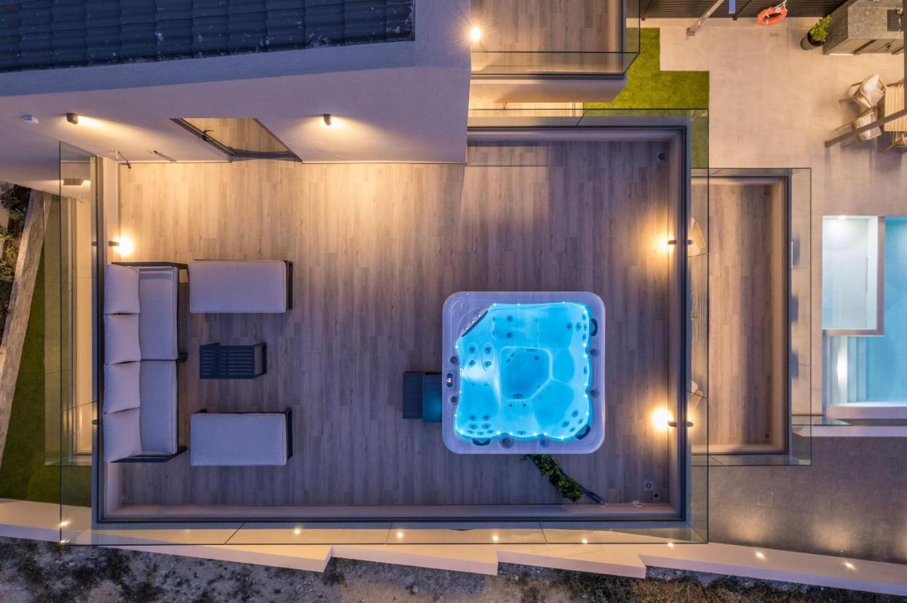 Villa Ekphrasis With Sea View And Jacuzzi Ravdhoúkha Buitenkant foto