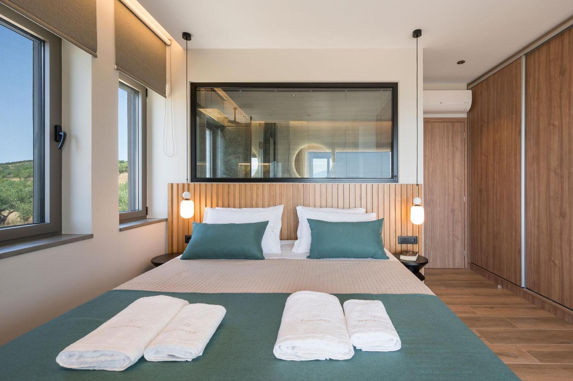 Villa Ekphrasis With Sea View And Jacuzzi Ravdhoúkha Buitenkant foto